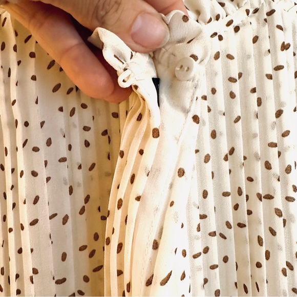 Cream Printed Soft Flowing Dress - Picture 7 of 7